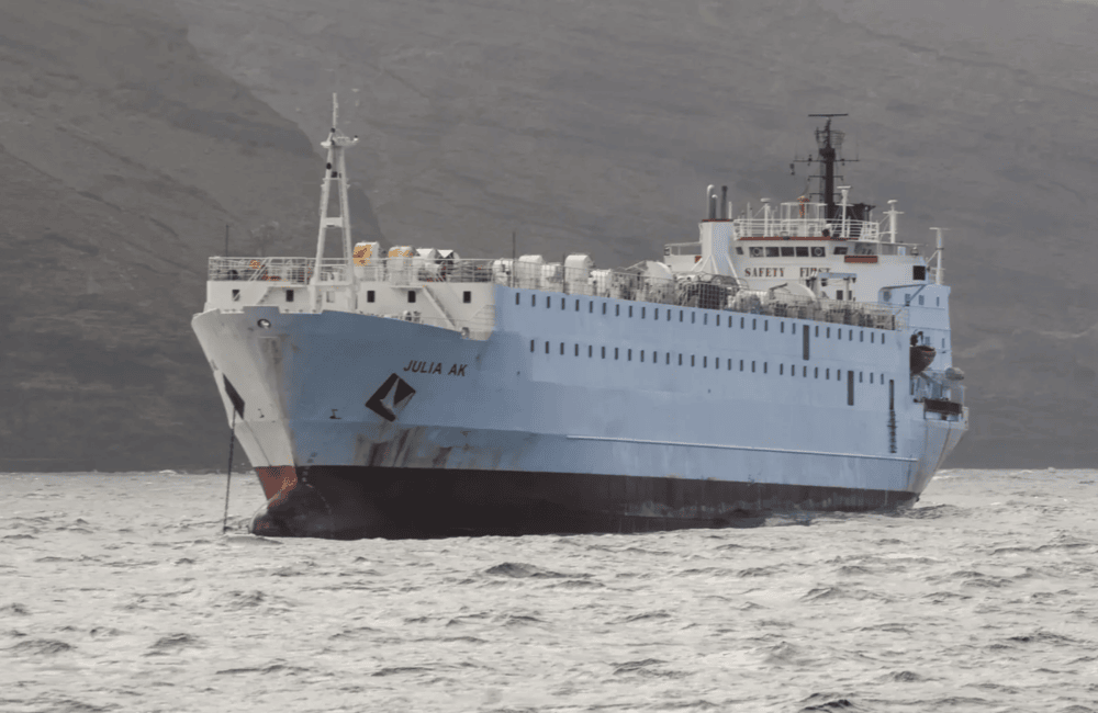 JULIA AK
Livestock Carrier
IMO: 7434949